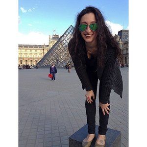 Meet your Posher, Eleni